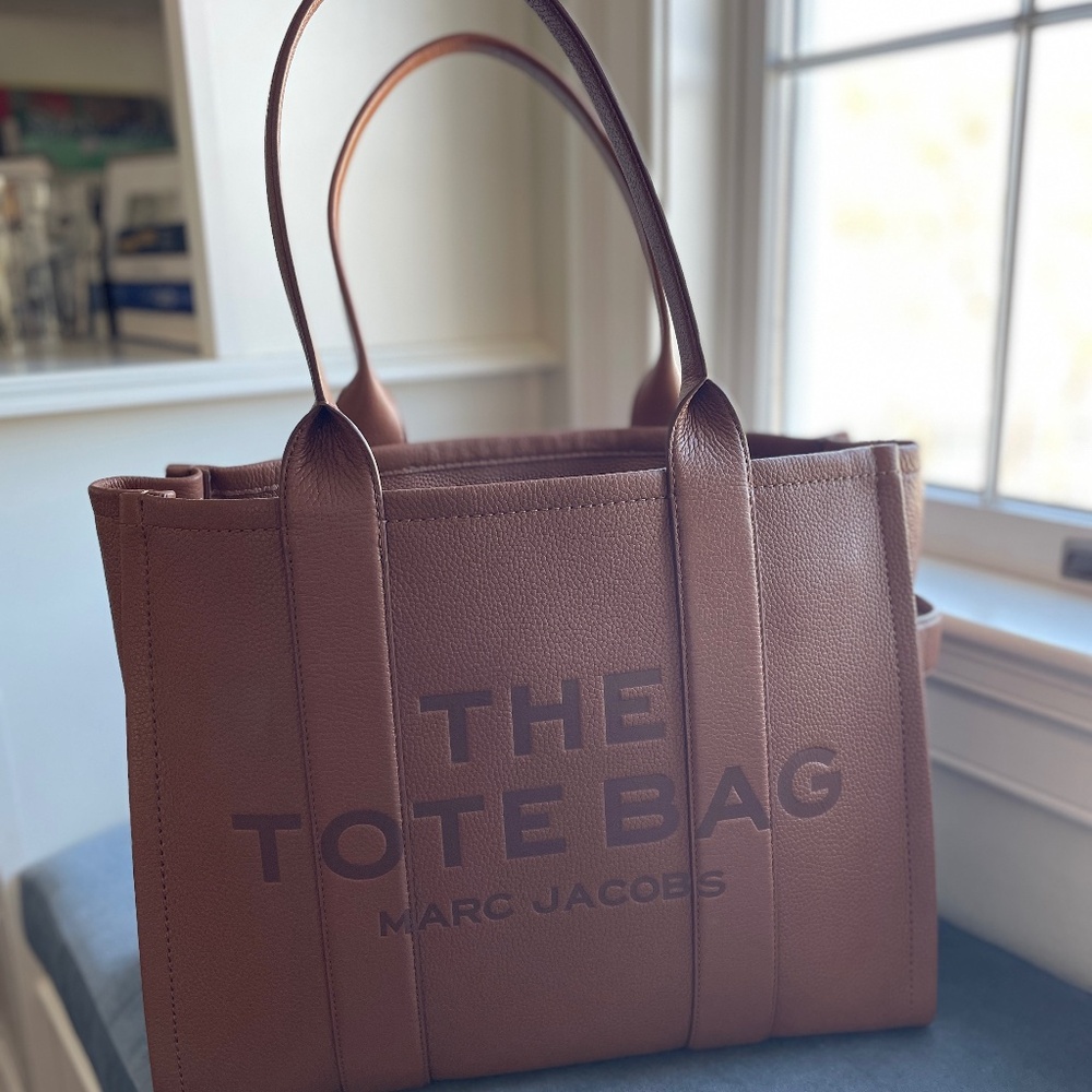 Marc Jacobs The Tote Bag